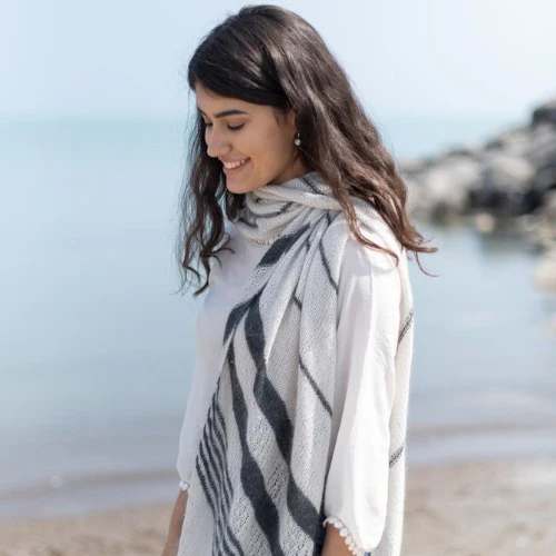 Bias Shawl - Image 4