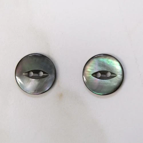 Black Mother of Pearl  Buttons 18 mm (No. 152)