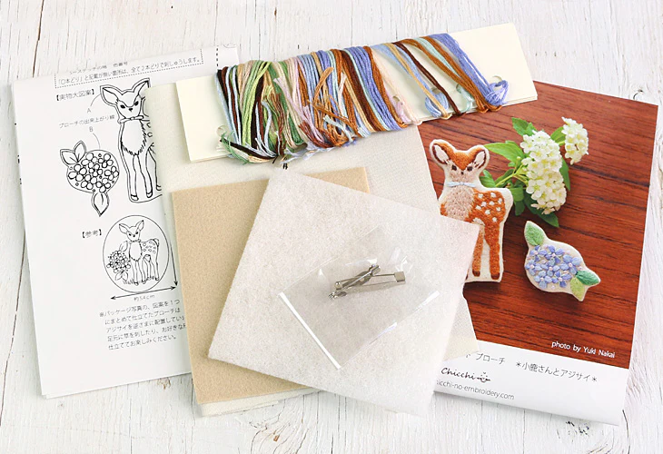Chicchi Deer & Flowers Pin Kit - Image 4