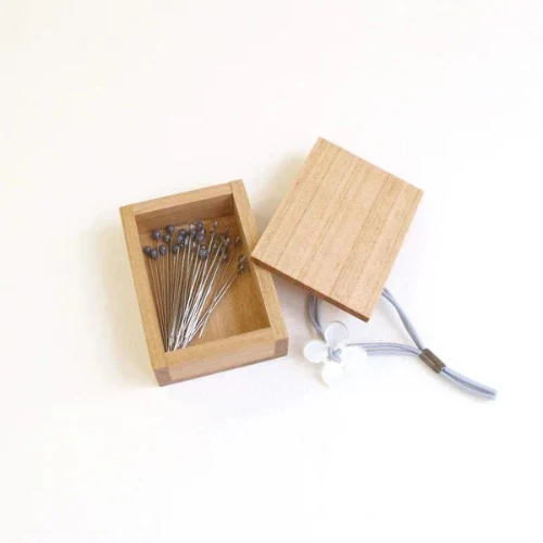Cohana Glass Sewing Pins in a Cherry Box - Image 3