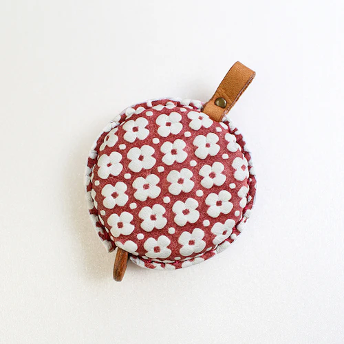 Cohana Yuzen Leather Tape Measure - Image 4