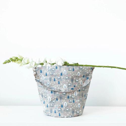 Cotton & Canvas Bucket Bag / Houses