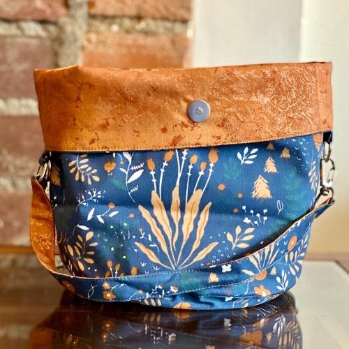 Madres Bucket Bag - Image 17