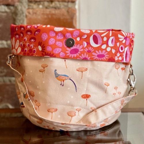 Madres Bucket Bag - Image 2