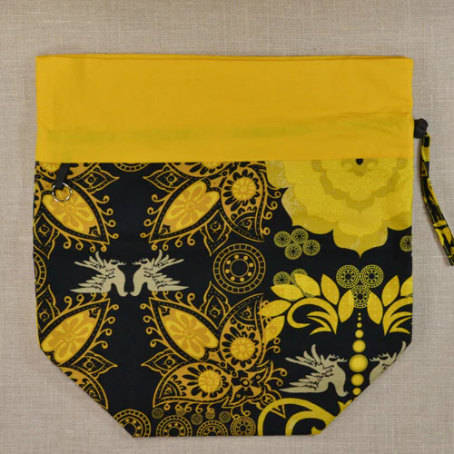 Madres Reversible Project Bag - Image 7