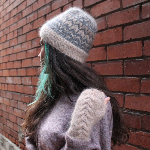 Town Hat & Fingerless Mittens - Image 2